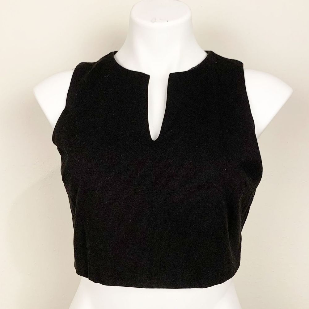 Forever 21 Black Zipper Back Crop Top